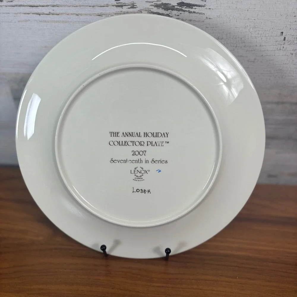 Lenox The Annual Holiday Porcelain Collector Plate With Box 10.5